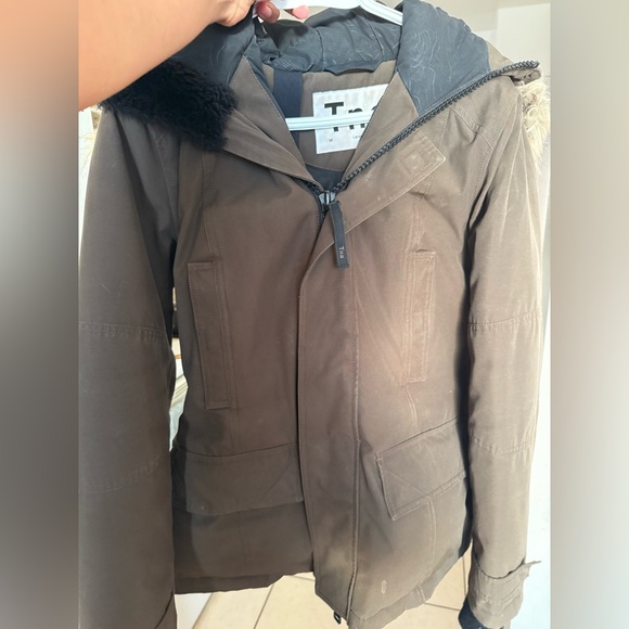 Aritzia TNA Larsen winter jacket - Picture 1 of 3